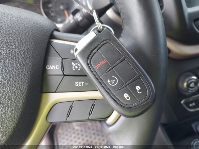1C4PJMDS5GW334563 Jeep Cherokee Limited