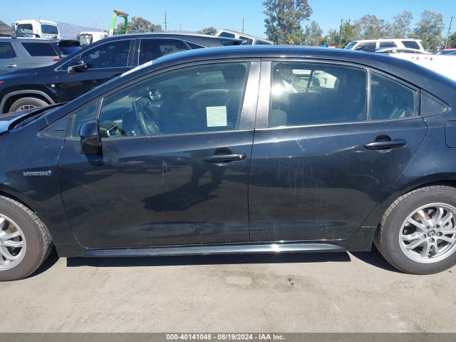 Toyota Corolla Hybrid Le 2021 JTDEAMDE8MJ001199 Image 14