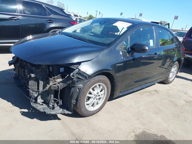 Toyota Corolla Hybrid Le 2021 JTDEAMDE8MJ001199 Image 2