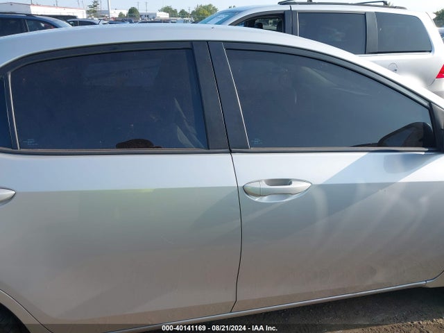 Toyota COROLLA LE 2018 2T1BURHE1JC015759 Image 13