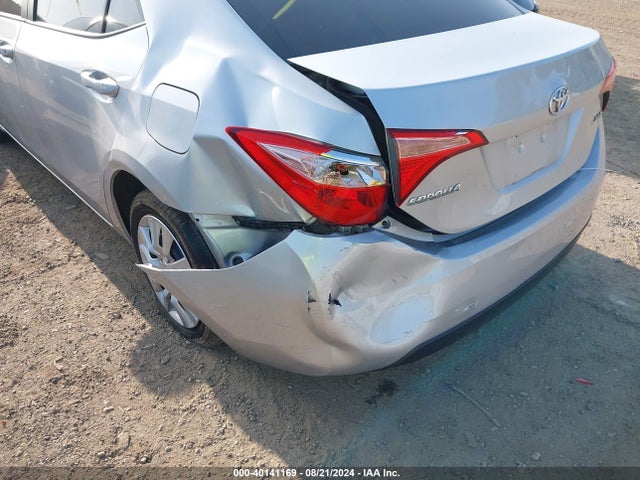 Toyota COROLLA LE 2018 2T1BURHE1JC015759 Image 6