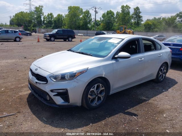 3KPF24AD5ME326368 KIA Forte Lxs
