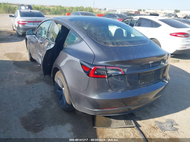 2023 TESLA MODEL 3 5YJ3E1EA0PF700358 Photo 2