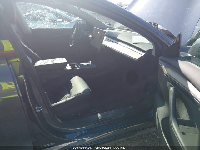 2023 TESLA MODEL 3 5YJ3E1EA0PF700358 Photo 4