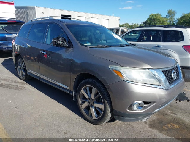 40141234 :رقم المزاد ، 5N1AR2MMXDC673428 vin ، 2013 Nissan Pathfinder Platinum مزاد بيع