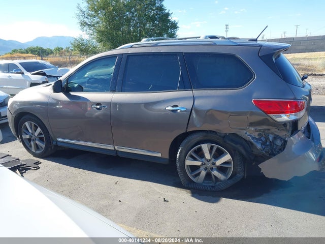 40141234 :رقم المزاد ، 5N1AR2MMXDC673428 vin ، 2013 Nissan Pathfinder Platinum مزاد بيع