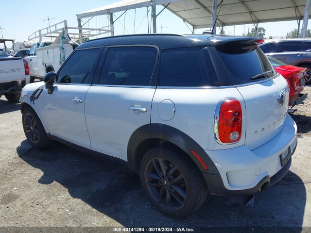 2013 MINI COUNTRYMAN WMWZC3C52DWP24053 Photo 2