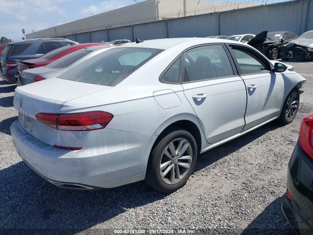 1VWAA7A30LC012622 Volkswagen Passat 2.0t S