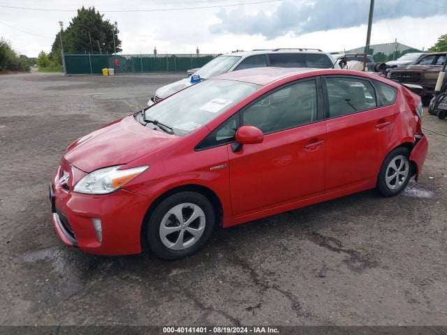 Toyota Prius Two 2015 JTDKN3DU0F1930931 Image 2