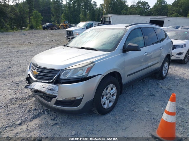 Chevrolet Traverse Ls 2015 1GNKRFED2FJ199415 Image 2
