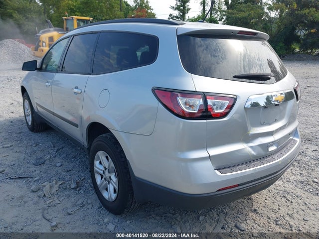 Chevrolet Traverse Ls 2015 1GNKRFED2FJ199415 Image 3