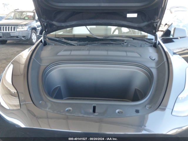 Tesla Model Y Long Range/rwd 2024 7SAYGDEDXRF048124 Image 10