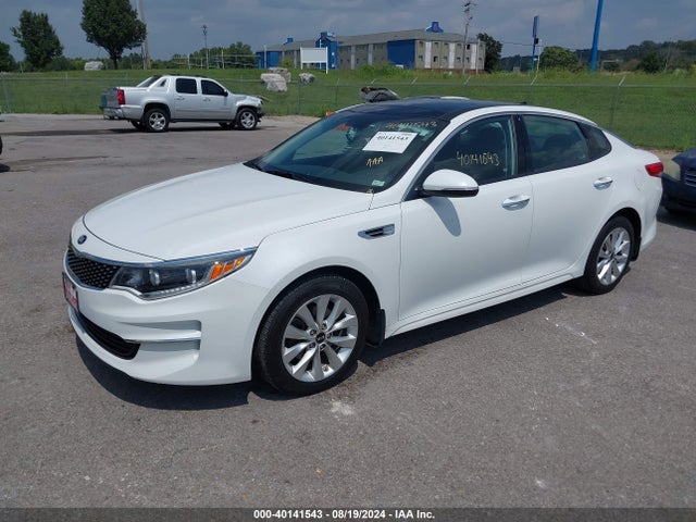 KIA OPTIMA EX 2016 5XXGU4L32GG121489 Image 2