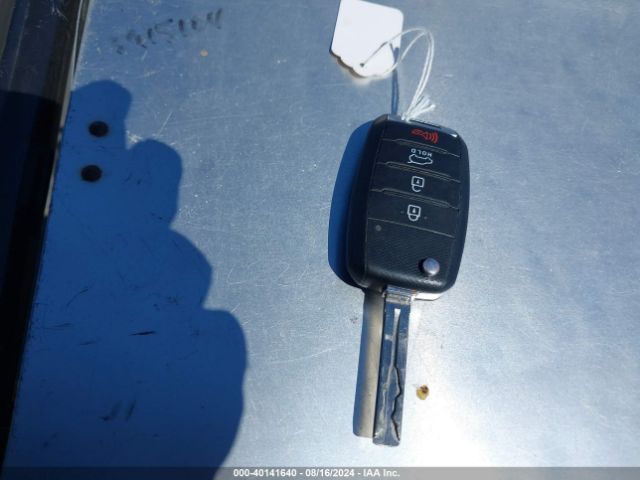 5XYKT3A6XFG556209 KIA SORENTO LX