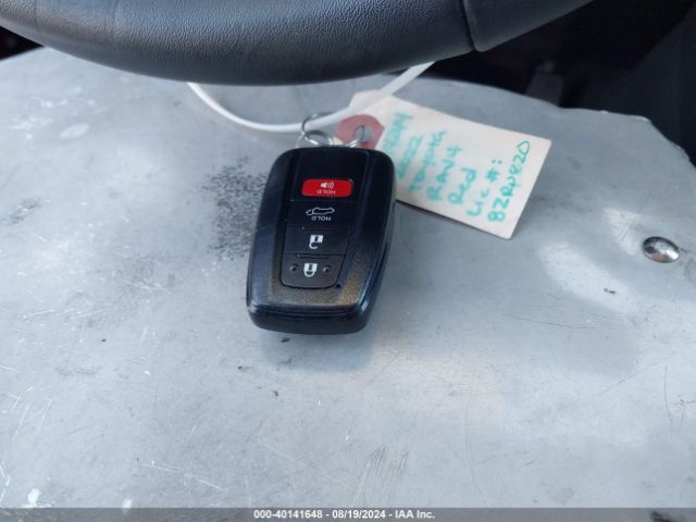 2T3C1RFVXNW186053 Toyota Rav4 Xle Premium