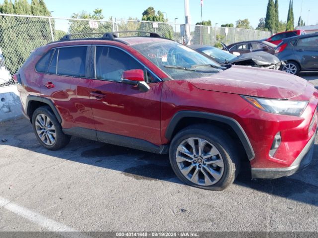 2T3C1RFVXNW186053 Toyota Rav4 Xle Premium