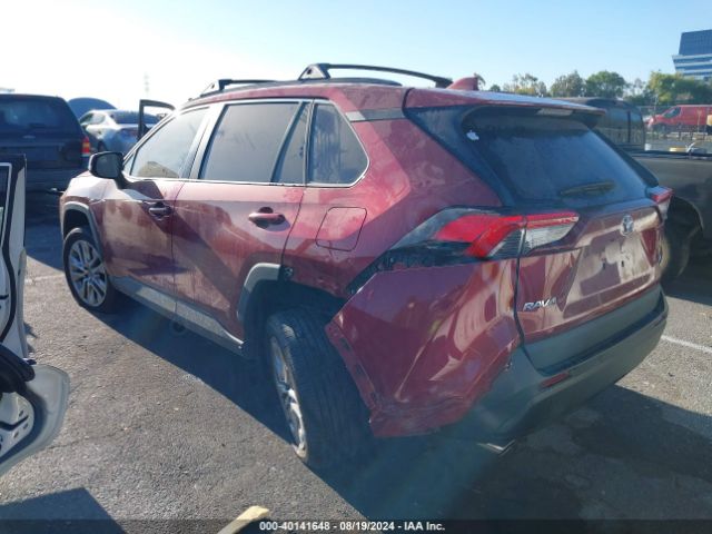 2T3C1RFVXNW186053 Toyota Rav4 Xle Premium