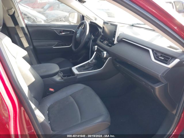 2T3C1RFVXNW186053 Toyota Rav4 Xle Premium