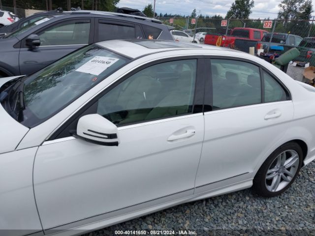 WDDGF8AB7ER319366 Mercedes-Benz C 300 Luxury 4matic/sport 4matic