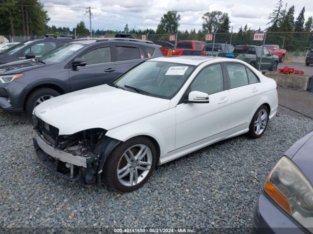 WDDGF8AB7ER319366 Mercedes-Benz C 300 Luxury 4matic/sport 4matic