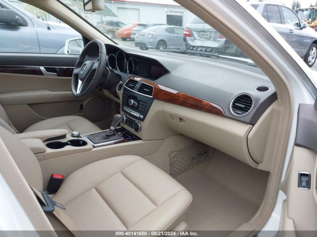 WDDGF8AB7ER319366 Mercedes-Benz C 300 Luxury 4matic/sport 4matic
