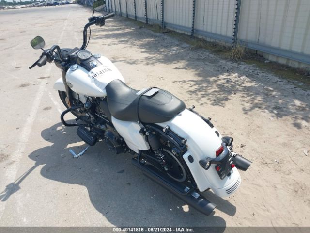 2024 HARLEY-DAVIDSON FLHRXS 1HD1KVP12RB607527 Photo 2