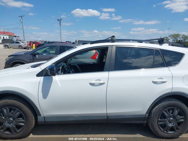 Toyota RAV4 LE 2017 2T3ZFREV2HW350039 Image 14