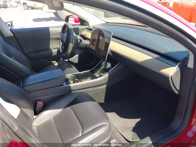 5YJ3E1EB5KF453694 Tesla Model 3 Long Range/performance