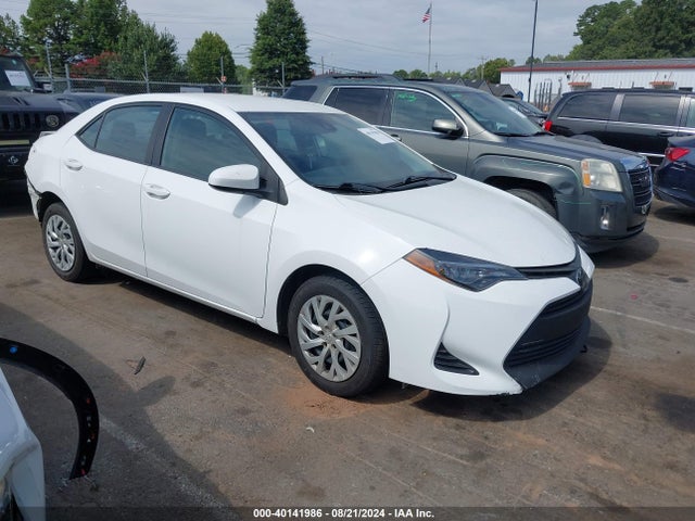 Toyota COROLLA LE 2019 5YFBURHE5KP899268 zdjęcie główne