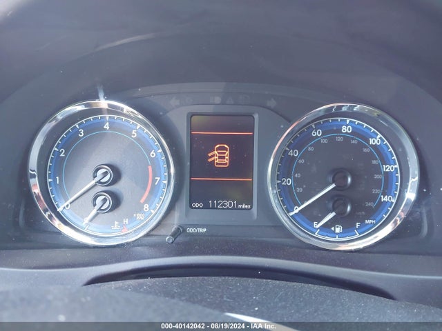 Toyota COROLLA LE 2018 5YFBURHE0JP796774 Image 16