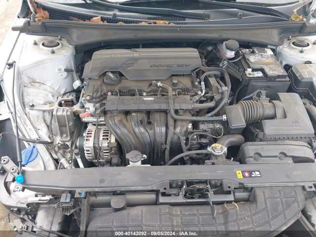 5NPLS4AG4MH016673 Hyundai ELANTRA SEL