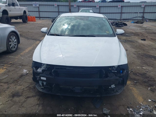 5NPLS4AG4MH016673 Hyundai ELANTRA SEL