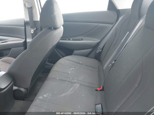 5NPLS4AG4MH016673 Hyundai ELANTRA SEL