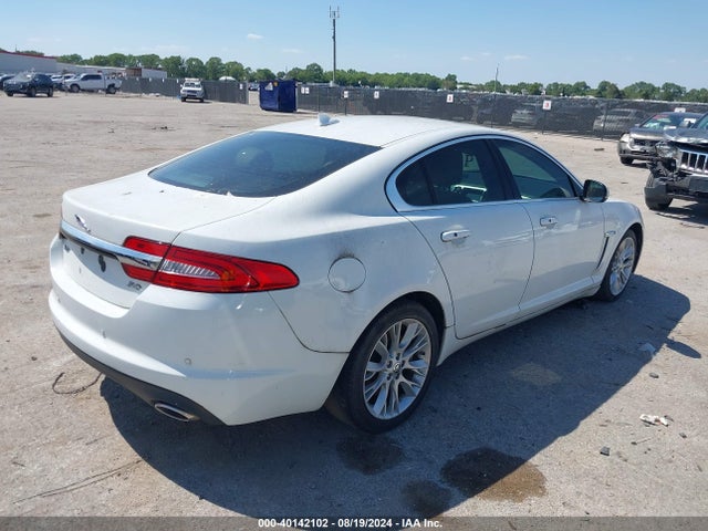 2013 JAGUAR XF SAJWA0E75D8U08953 Photo 3