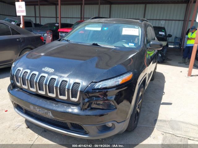 1C4PJLAB5HW667636 Jeep Cherokee Altitude Fwd