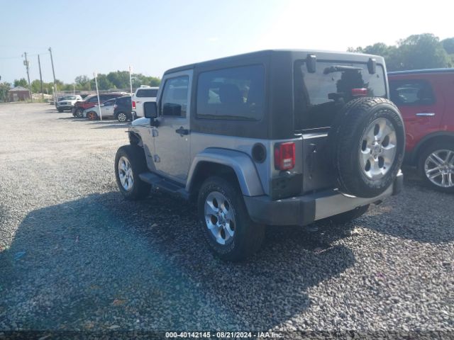 1C4AJWBG0FL756403 Jeep Wrangler Sahara