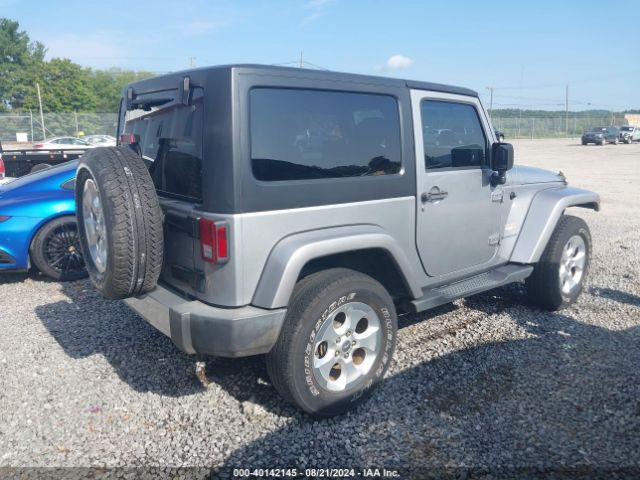 1C4AJWBG0FL756403 Jeep Wrangler Sahara