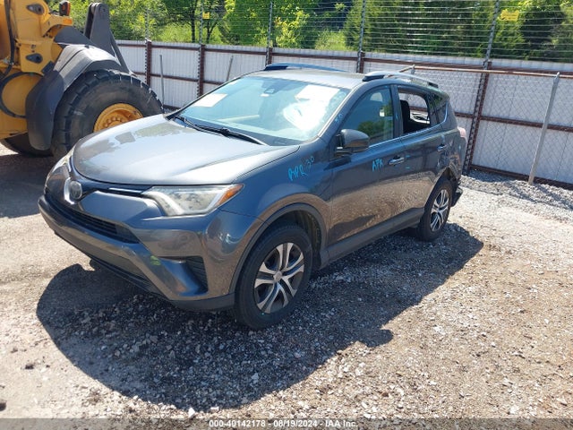 Toyota RAV4 LE 2017 JTMBFREV2HJ124423 Image 2