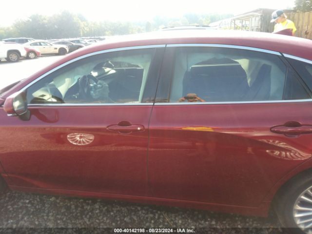 4T1BZ1FB0KU024724 Toyota AVALON LIMITED