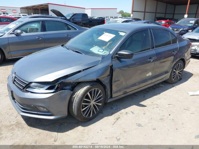 3VWD17AJ2HM309618 Volkswagen Jetta 1.8t Sport