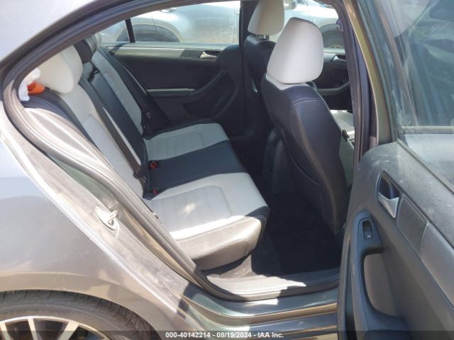 3VWD17AJ2HM309618 Volkswagen Jetta 1.8t Sport