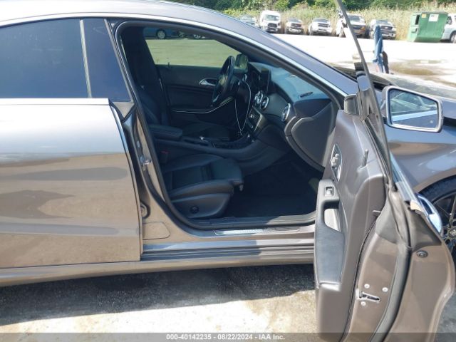 WDDSJ4GB3KN737483 Mercedes-Benz CLA 250 4MATIC