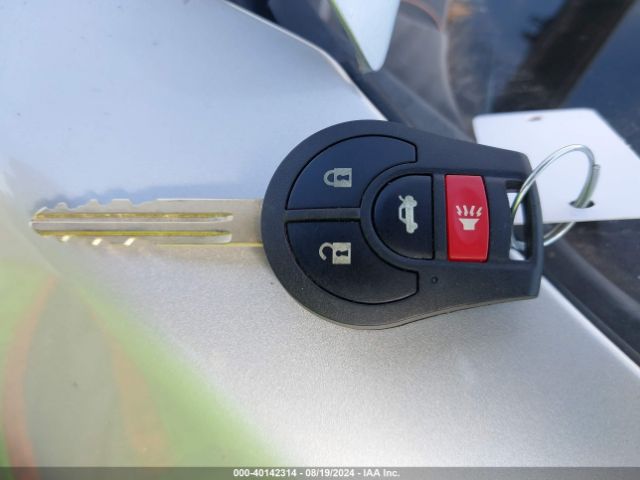 JN8AS5MT8FW651693 Nissan Rogue Select S