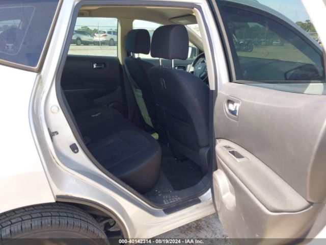 JN8AS5MT8FW651693 Nissan Rogue Select S
