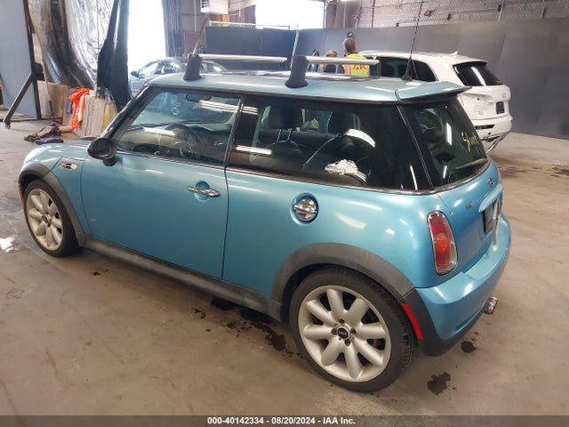 2003 MINI COOPER S WMWRE33443TD64661 Photo 2