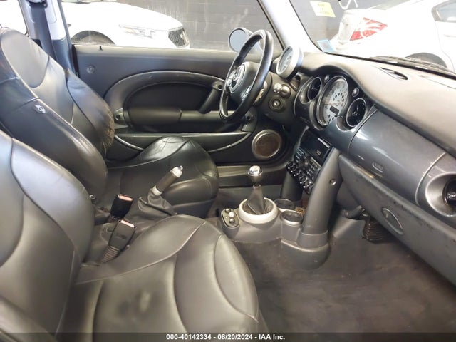 2003 MINI COOPER S WMWRE33443TD64661 Photo 4