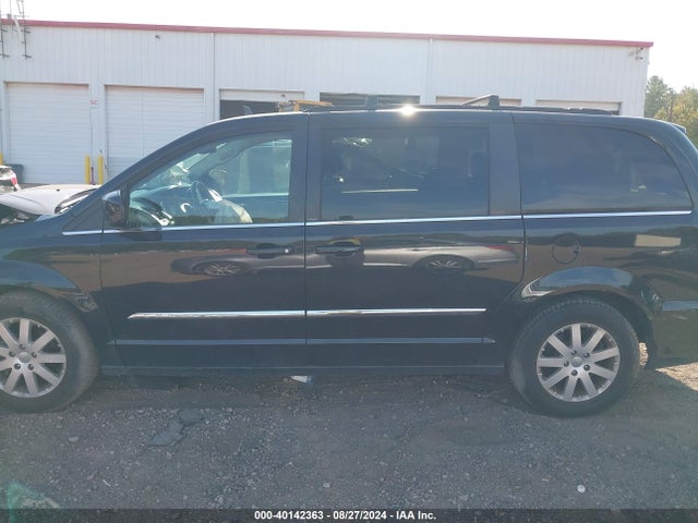 2C4RC1BG3ER293002 Chrysler Town & Country Touring