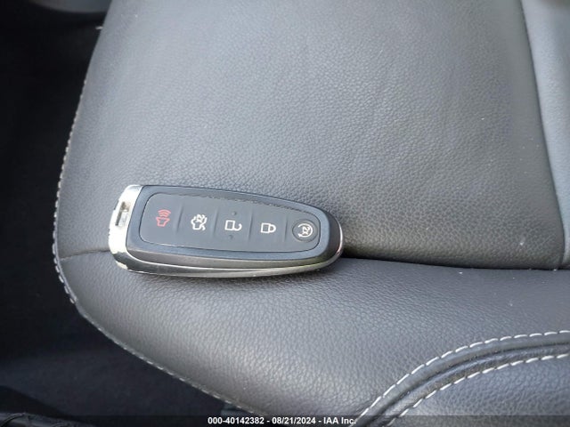 Ford Escape Titanium 2016 1FMCU9J94GUB33880 Image 11