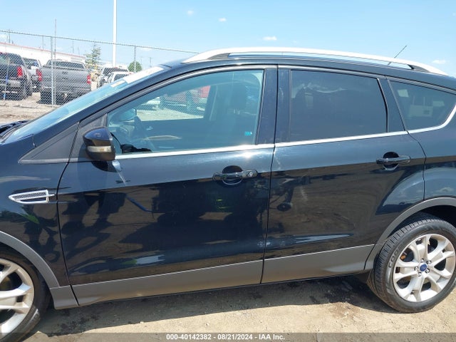 Ford Escape Titanium 2016 1FMCU9J94GUB33880 Image 14