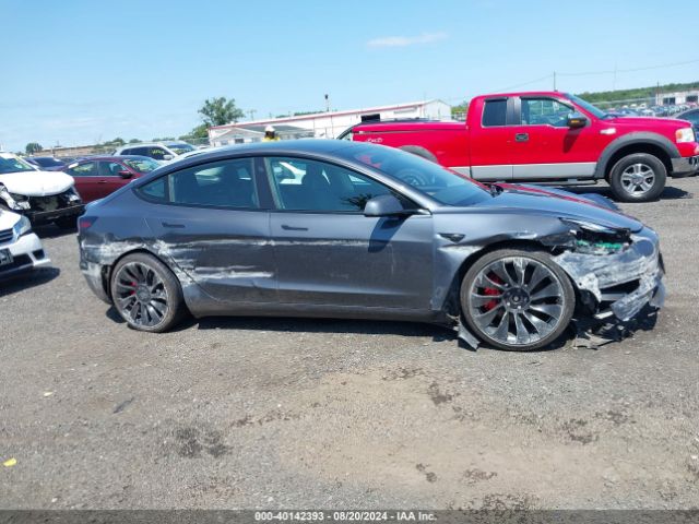 5YJ3E1EC1NF129431 Tesla Model 3 Performance Dual Motor All-wheel Drive